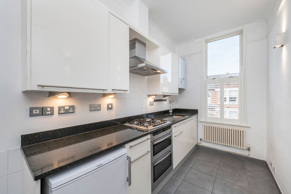 Property photo 3 of 7