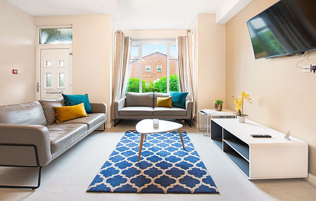 Property photo 1 of 14 Property Photo