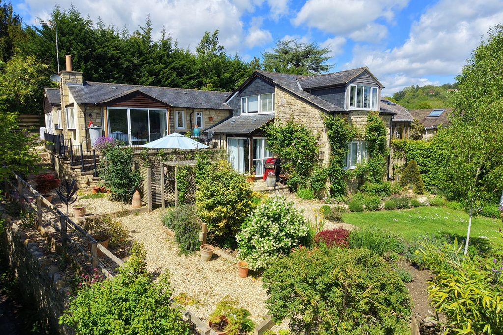 Property photo 1 of 22