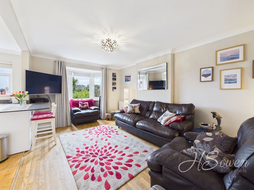 Property photo 2 of 24 Photo 12