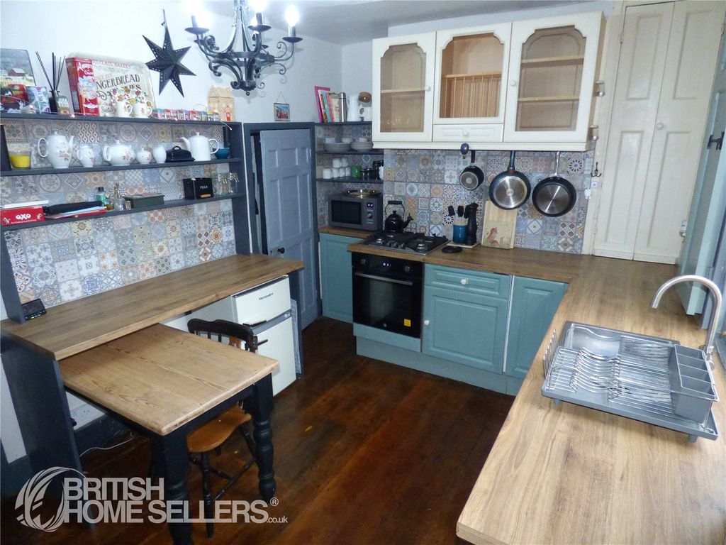 Property photo 3 of 16 Picture No. 27