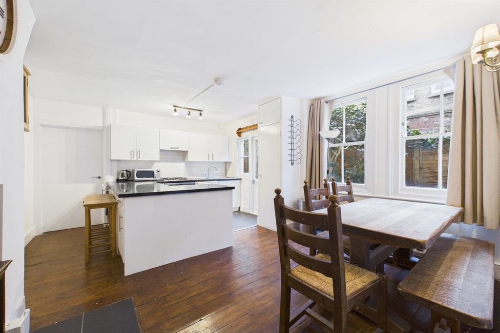 Property photo 1 of 17 Kitchen / Dining Room