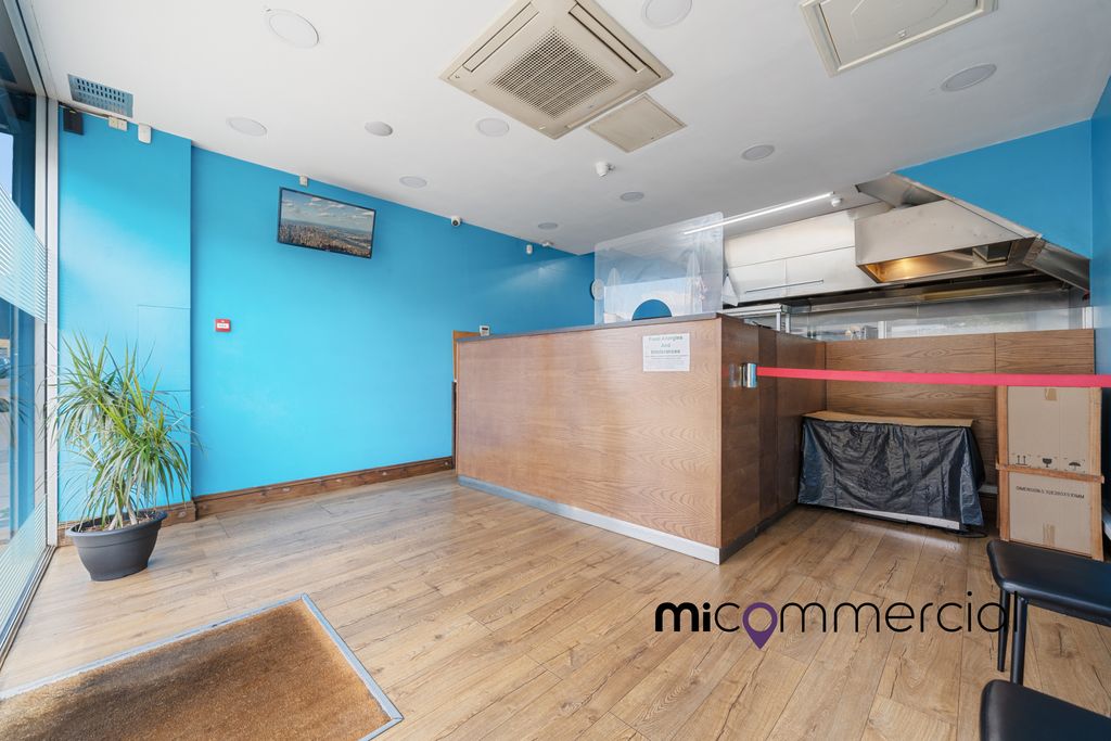 Property photo 2 of 12 7