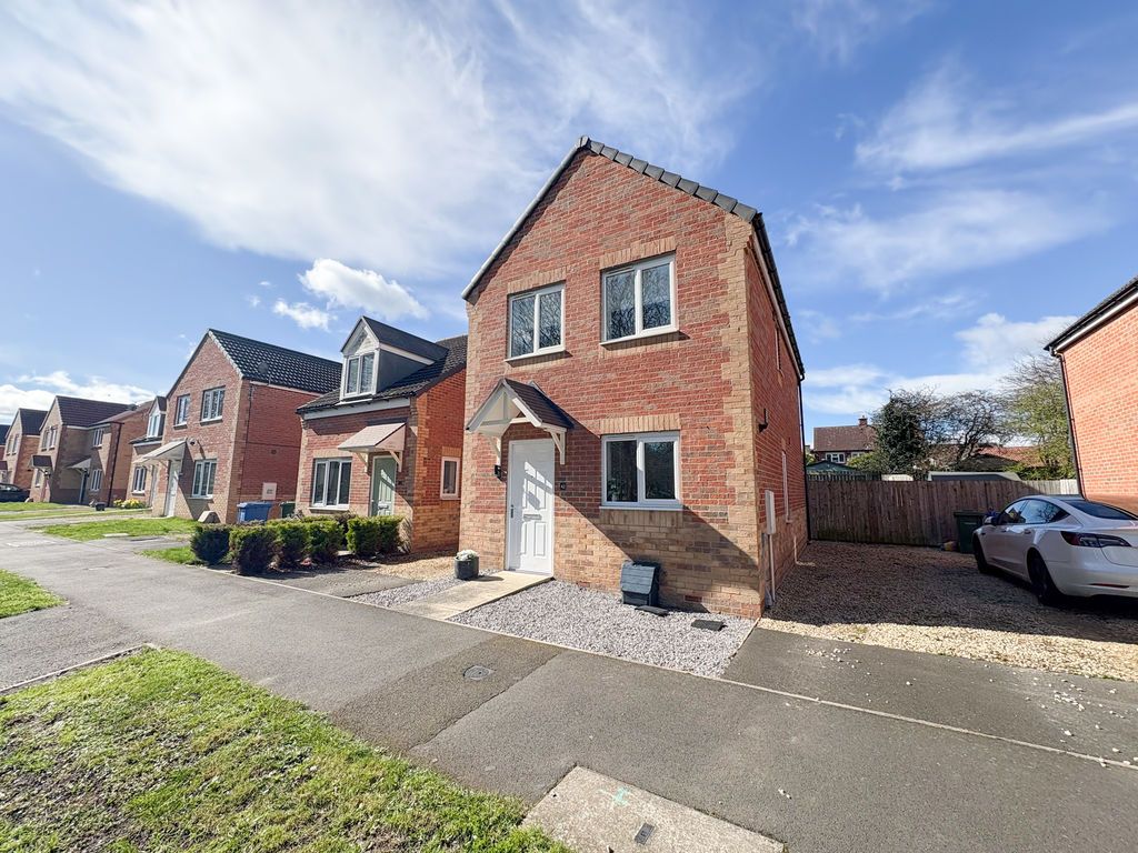 Property photo 1 of 13 Photo 3