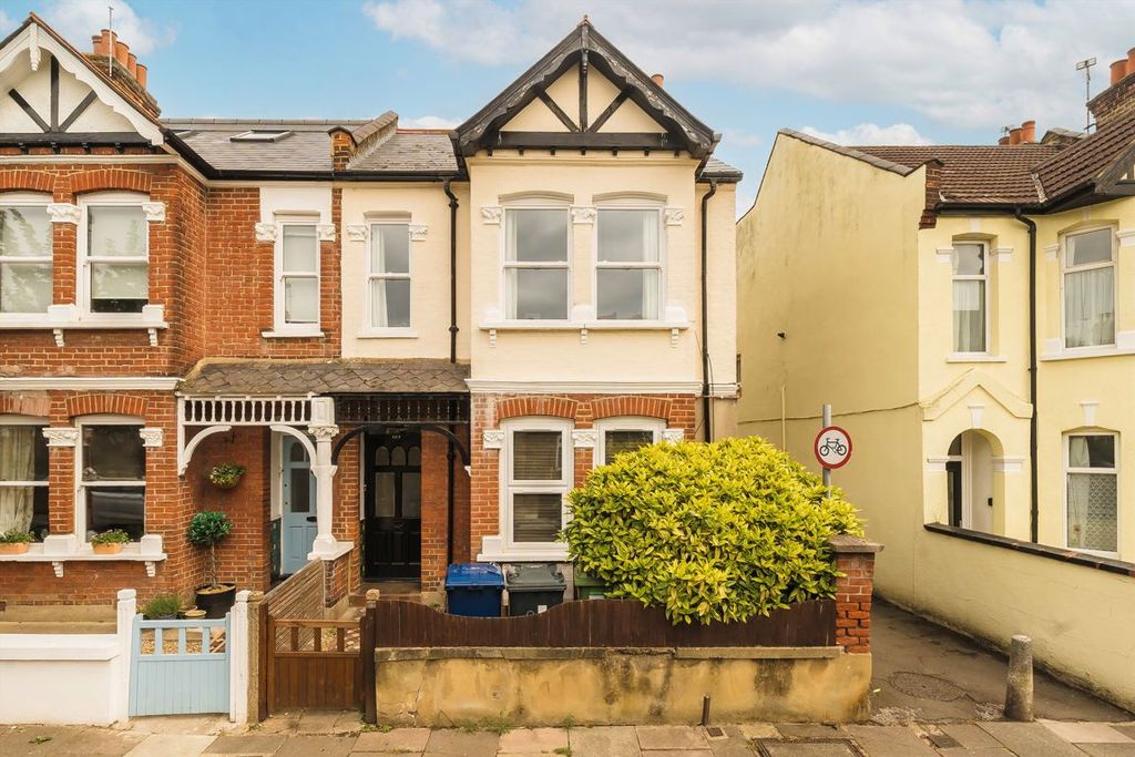 Property photo 1 of 6