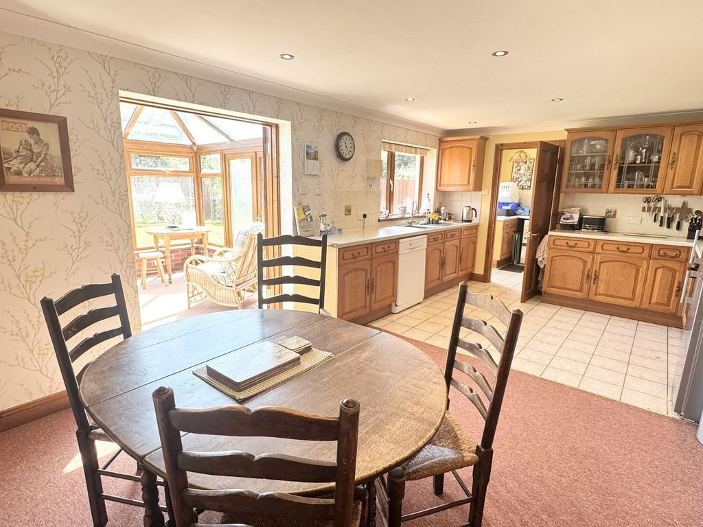 Property photo 3 of 11 Not Specified
