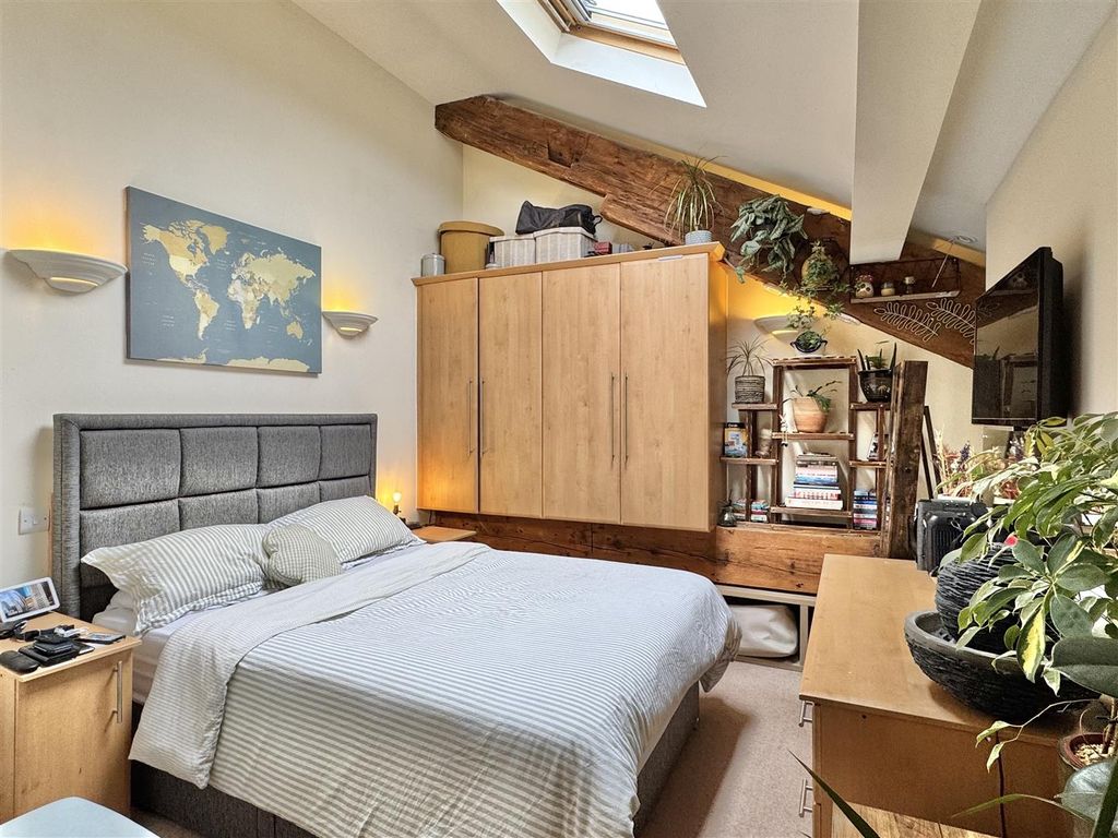 Additional image 10 of 2 bed flat for saleShrewsbury Street, Glossop SK13
