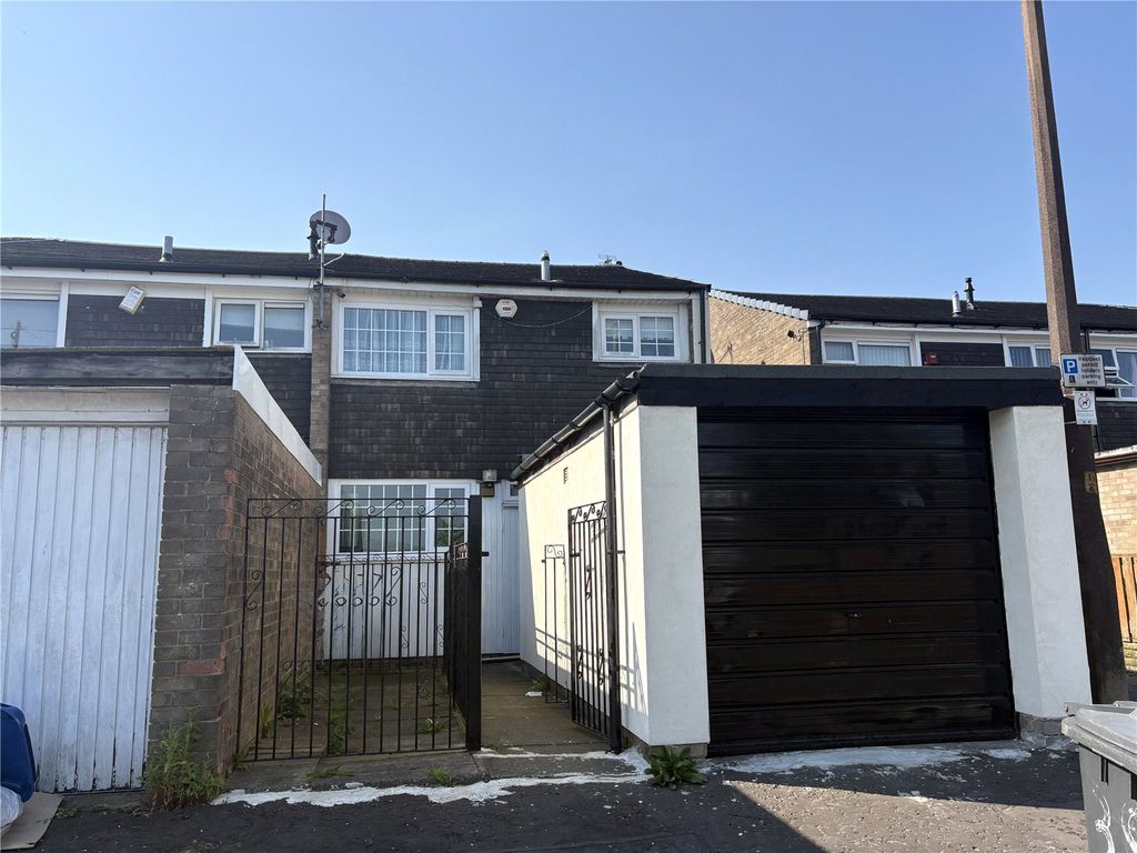Property photo 1 of 12 Front External