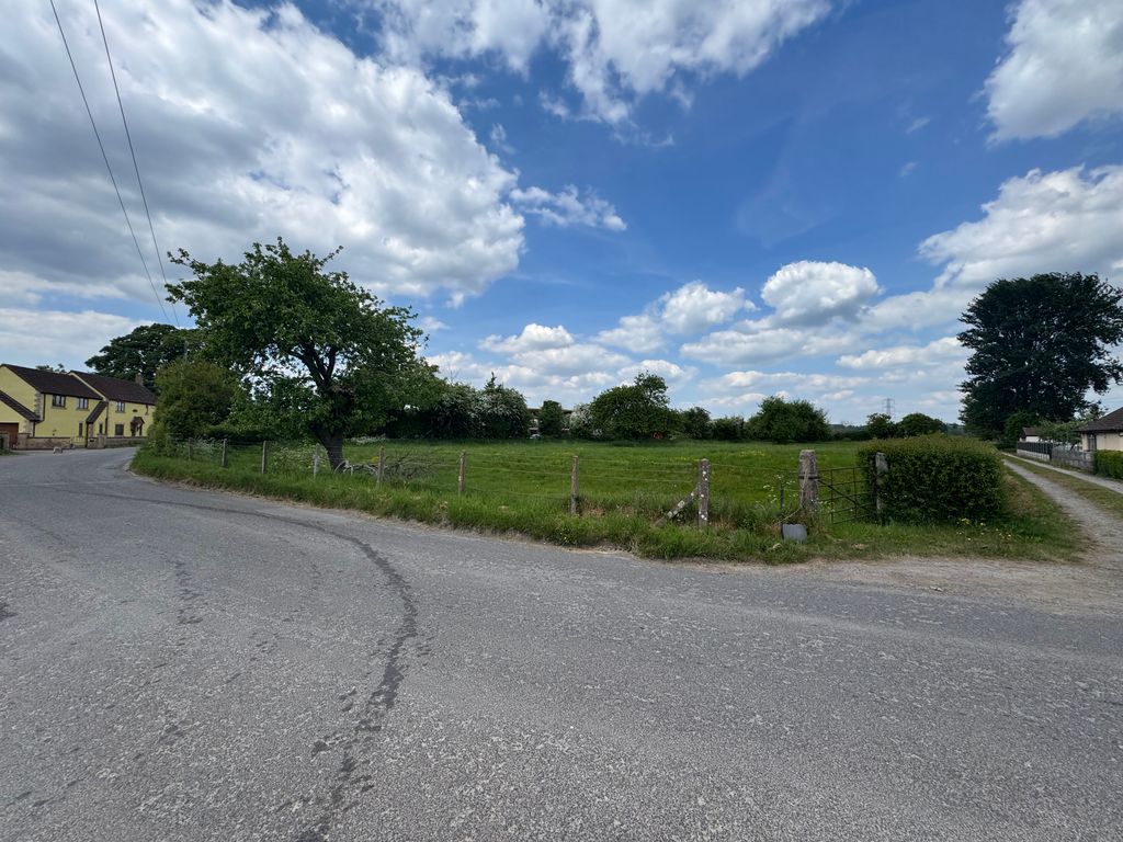 Property photo 1 of 3