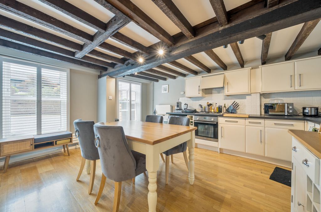 Property photo 2 of 15 1316033-41-6863c8...
