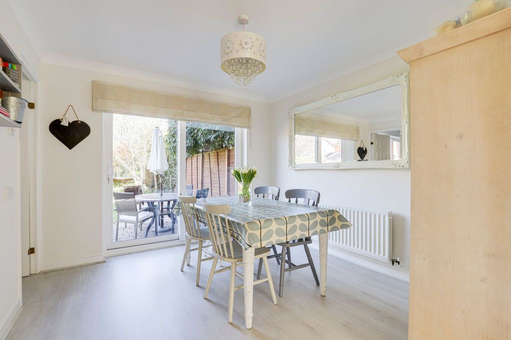 Property photo 3 of 24