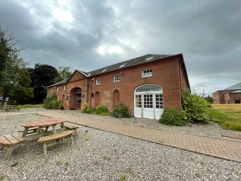 Property photo 2 of 6