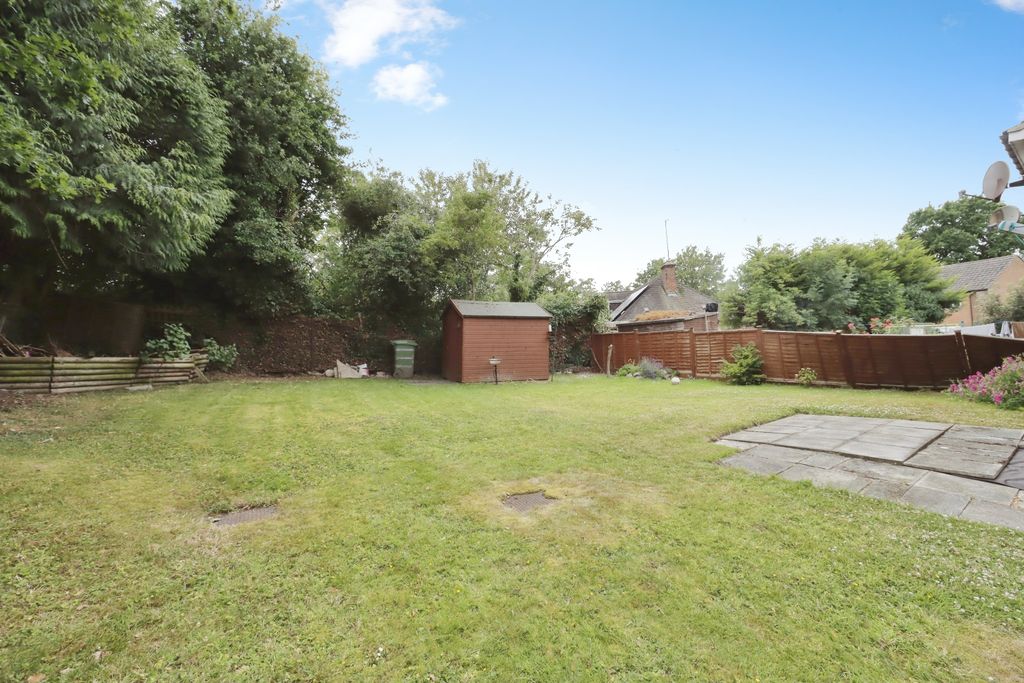 Property photo 2 of 22