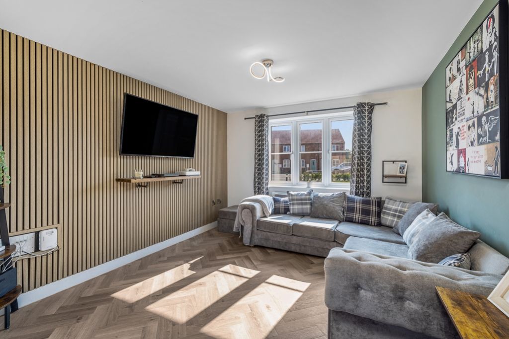 Property photo 3 of 29 14 Forest Way (Holbeach)-21