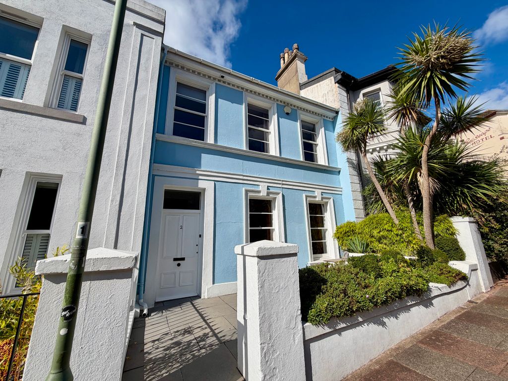 Property photo 1 of 28