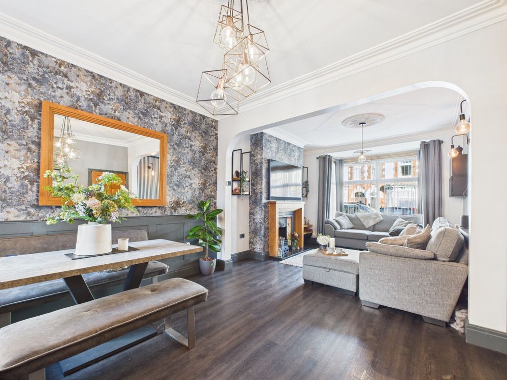 Property photo 3 of 19 4623707