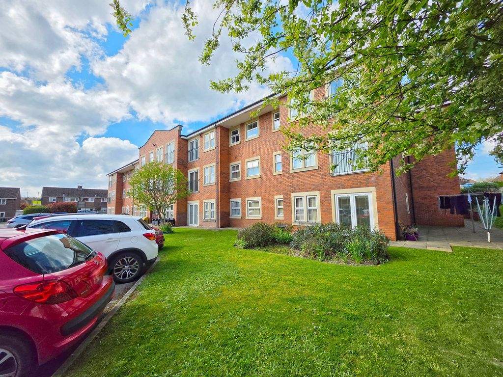 Property photo 1 of 8