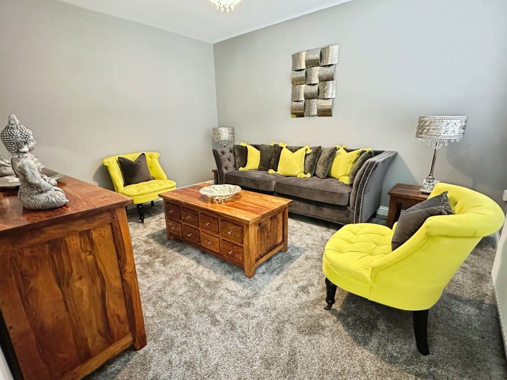 Property photo 2 of 18 4471684