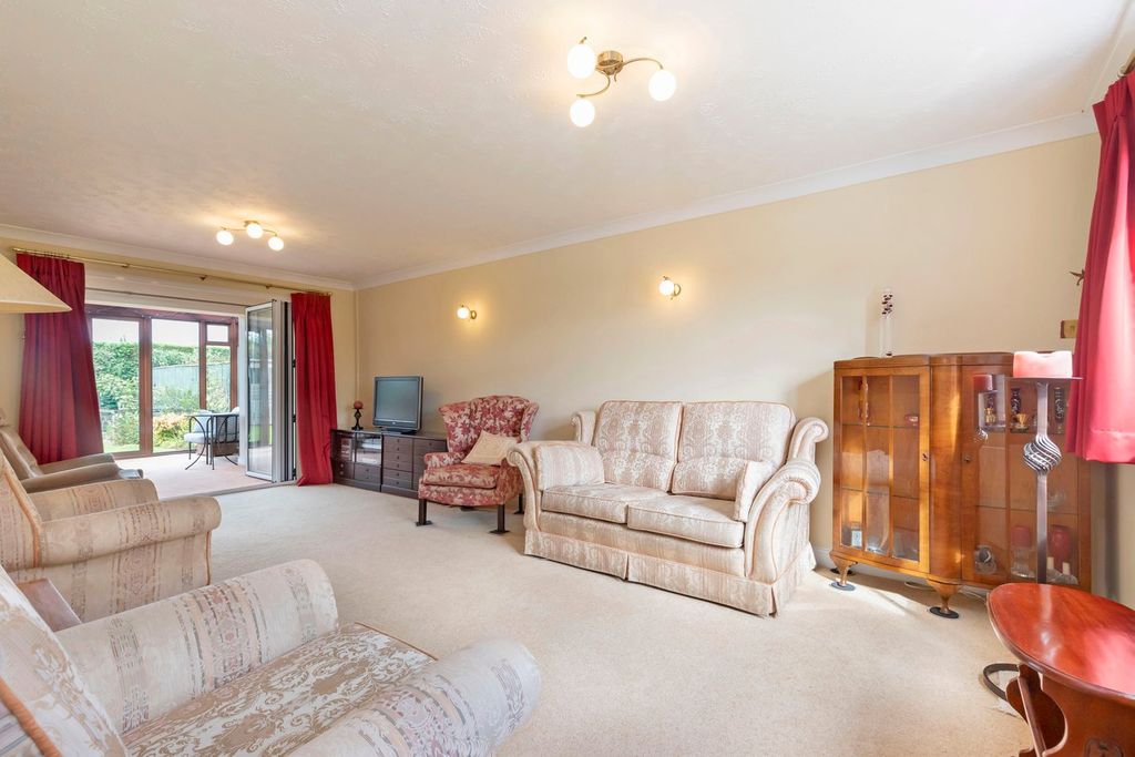 Property photo 3 of 24