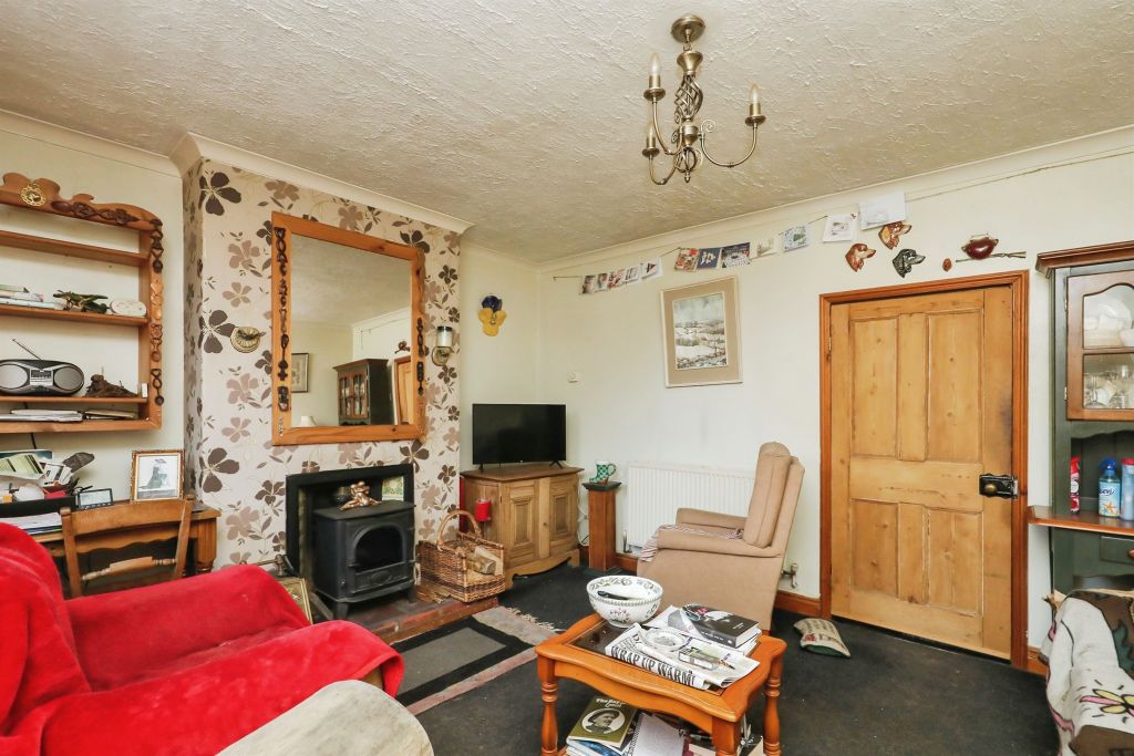 Property photo 3 of 12