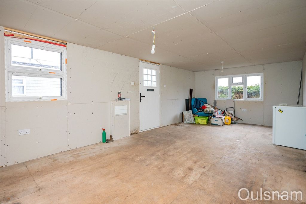 Property photo 2 of 8 Picture No. 05