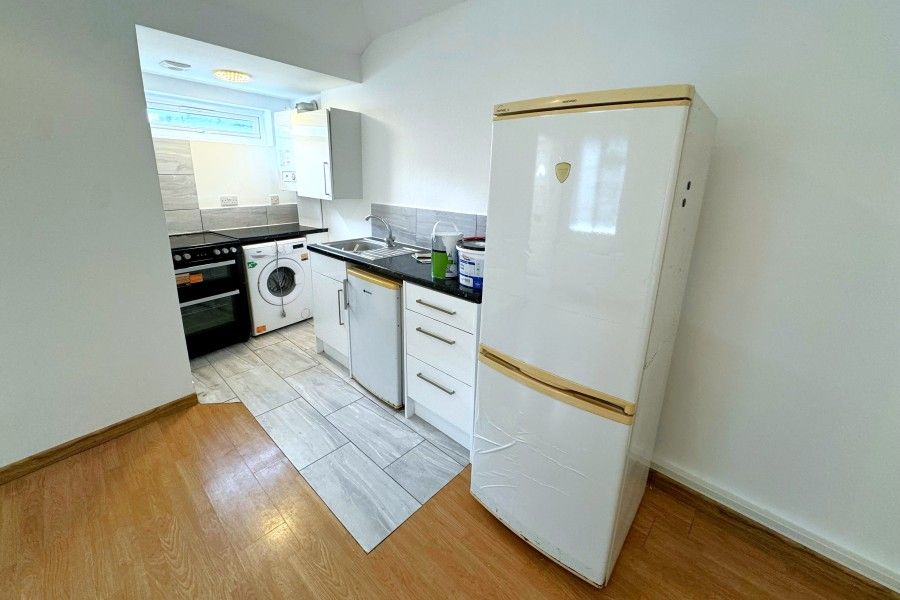 Property photo 2 of 3