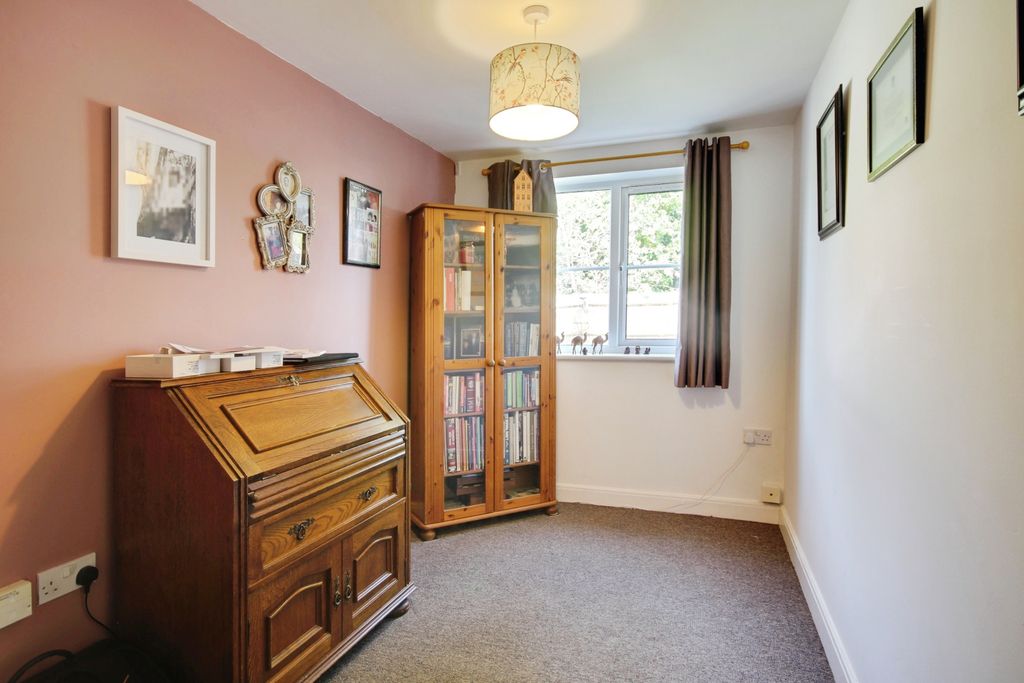 Property photo 3 of 13