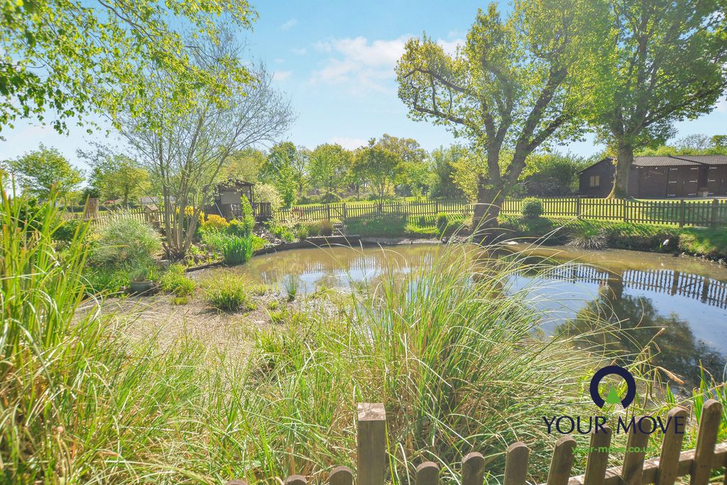 Property photo 3 of 31 Pond