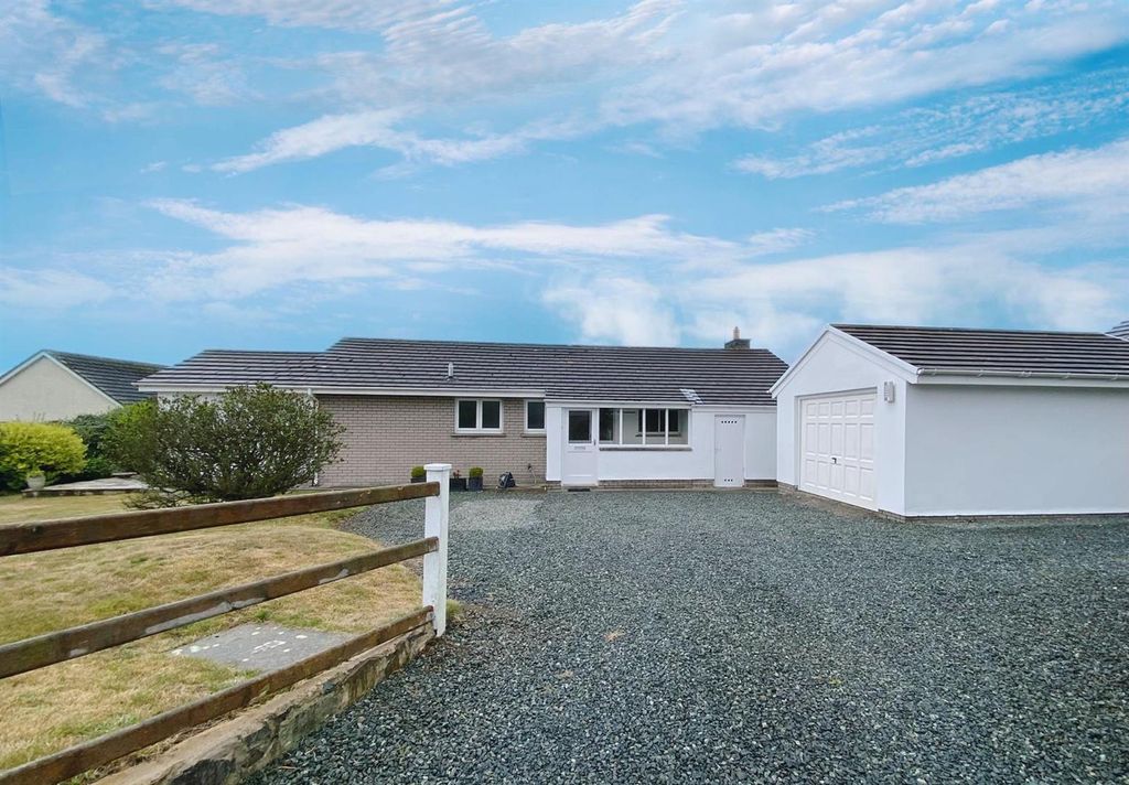 Property photo 1 of 24 cd79A929-75A2-4217-A524-165840B85E80.Jpg
