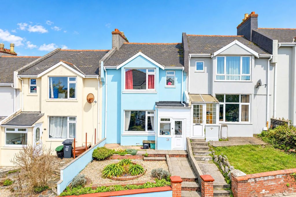 Property photo 1 of 16