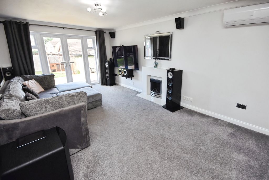 Property photo 2 of 28