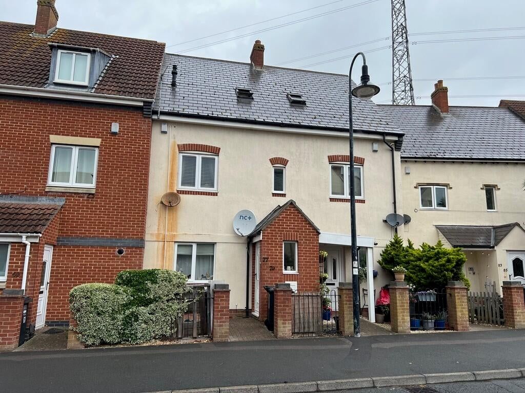 Property photo 1 of 12