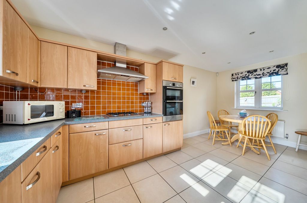 Property photo 1 of 23