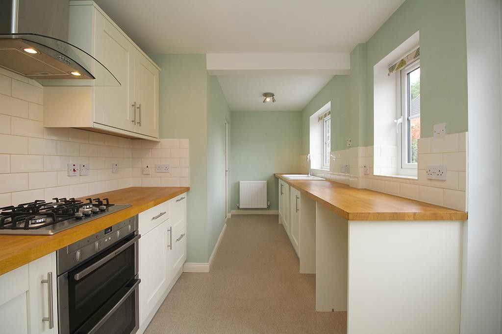 Property photo 2 of 27 Kitchen