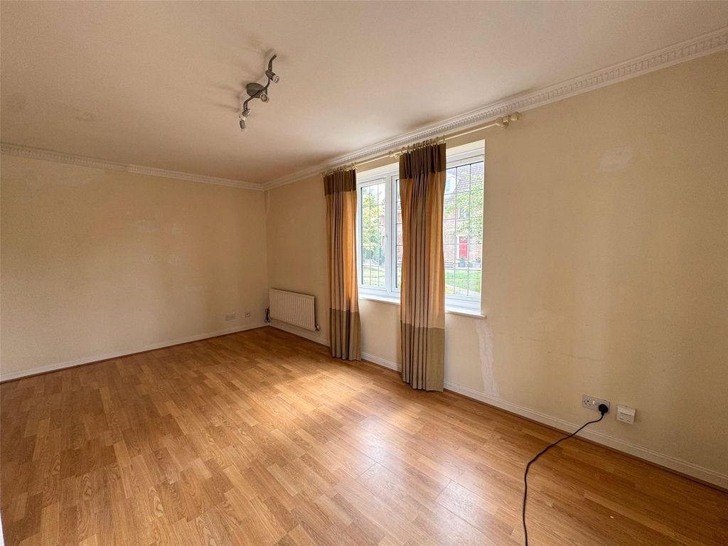 Property photo 3 of 10 Picture No. 05