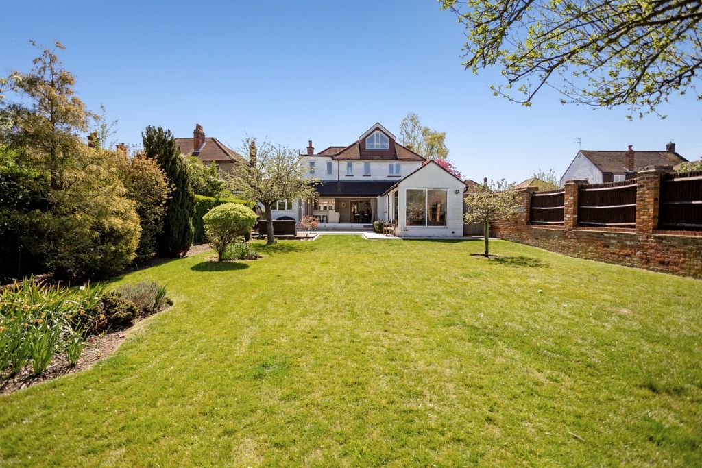 Property photo 1 of 25