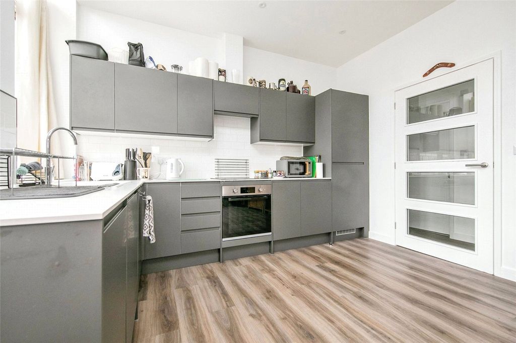 Property photo 2 of 12 Picture No. 09