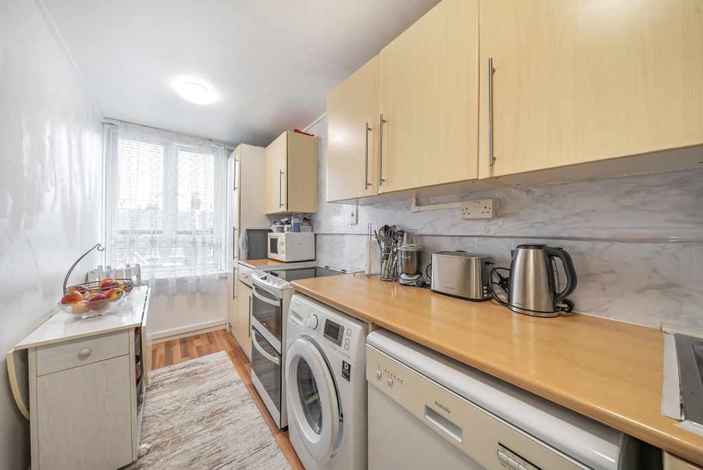 Property photo 3 of 9 1235357 (4)