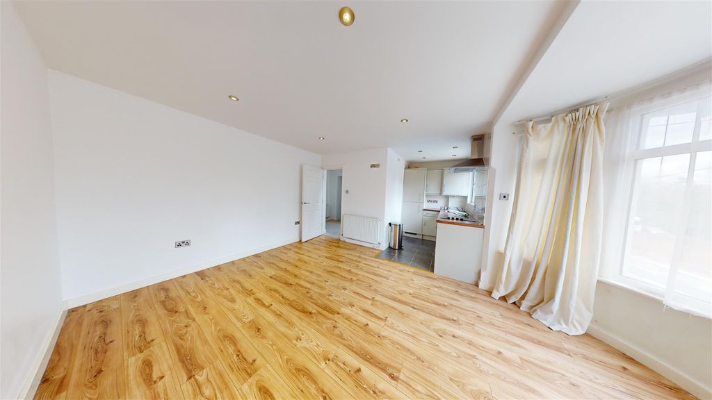 Property photo 3 of 10 76-Westminster-Way-08282023_173402.Jpg