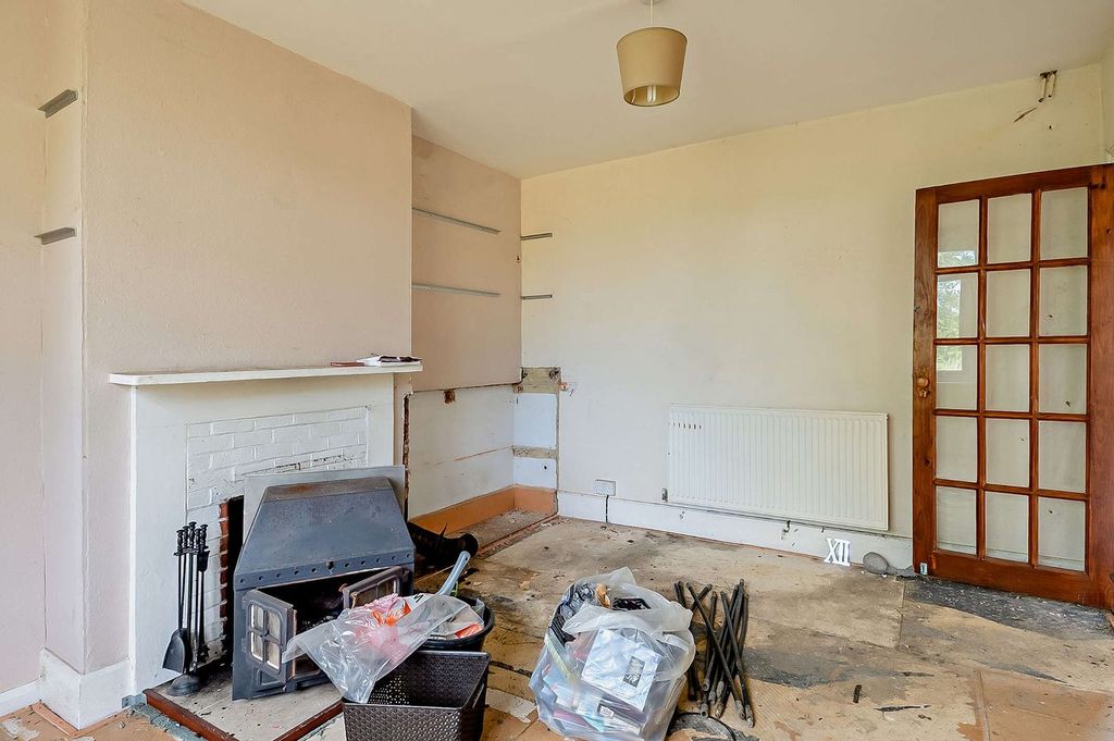 Property photo 3 of 18