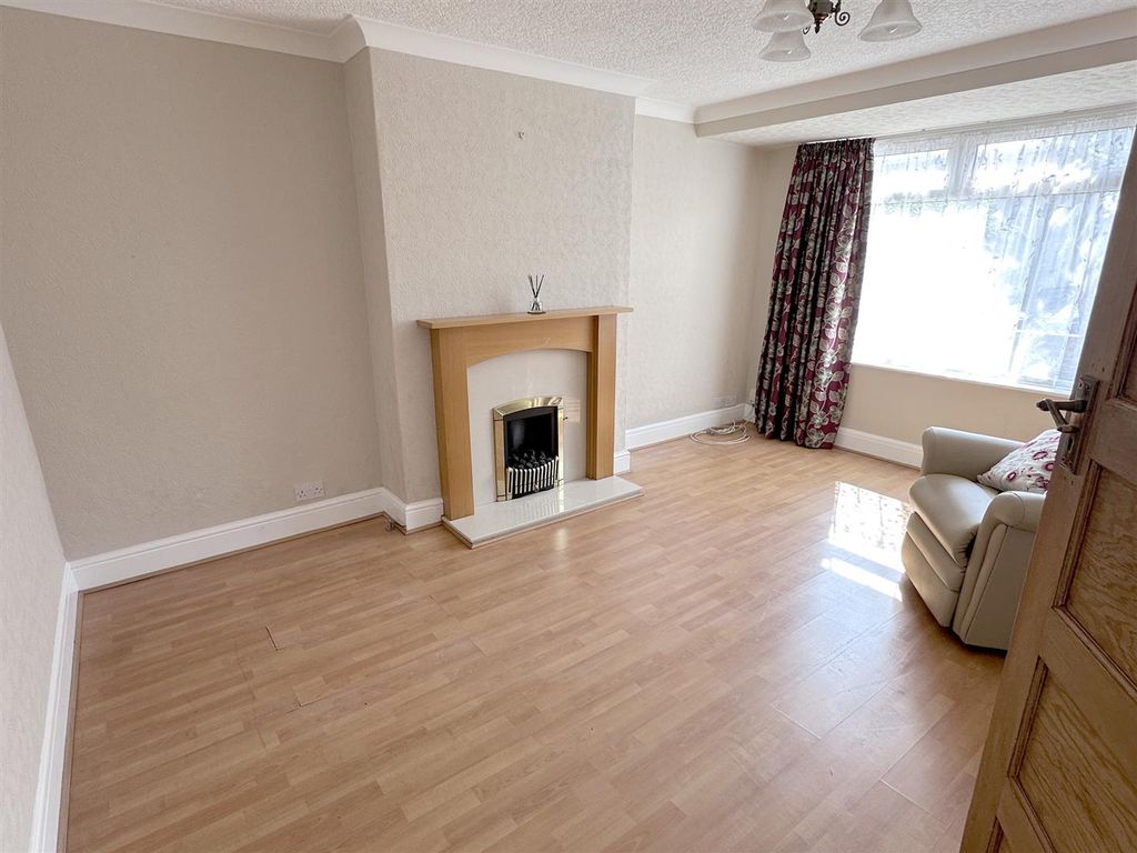 Property photo 2 of 13 Img_1123.Jpg