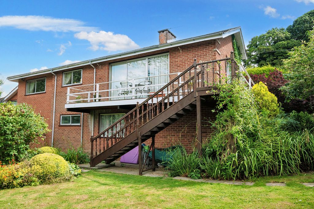 Property photo 3 of 47