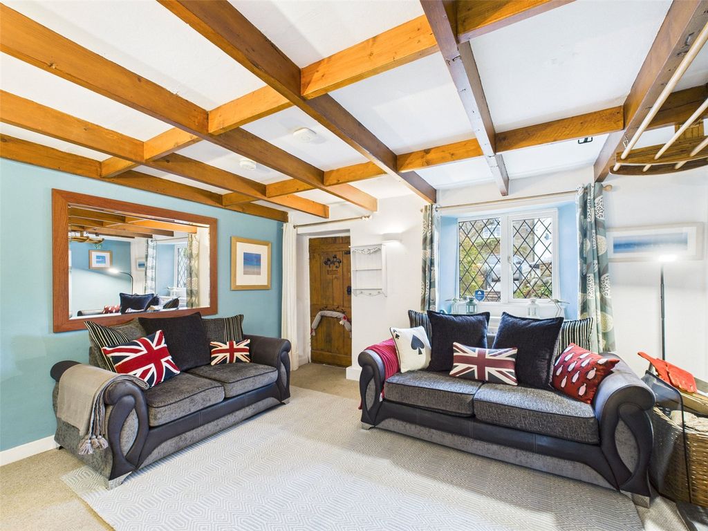 Property photo 3 of 18 Picture No. 02