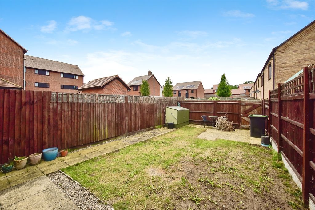 Property photo 2 of 13