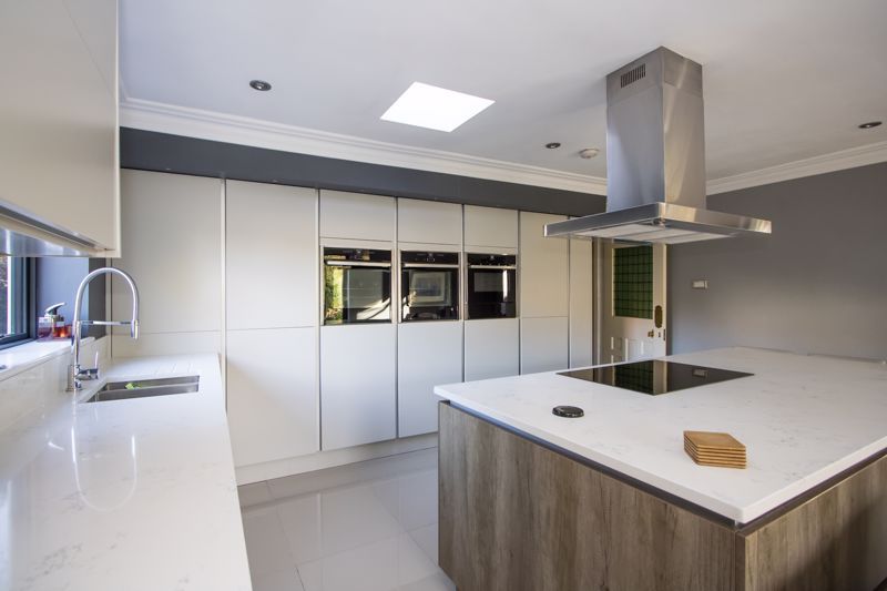 Property photo 3 of 18 Photo 7