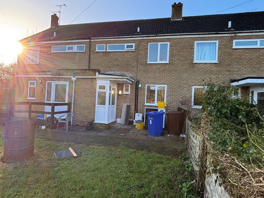 Property photo 1 of 16