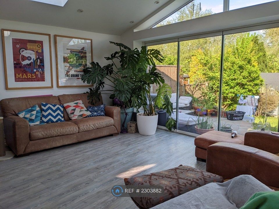 Property photo 3 of 18 Family Room