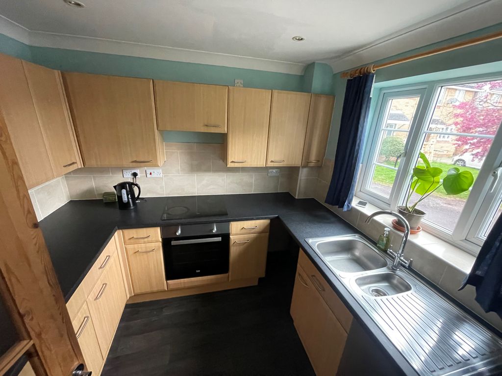 Property photo 2 of 6 B