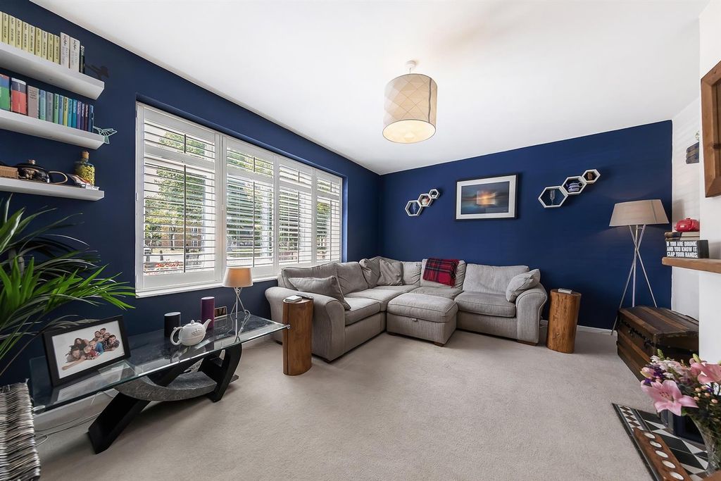 Property photo 1 of 20 B3d99366-4359-4F46-B427-77666F360360-2000.Jpg