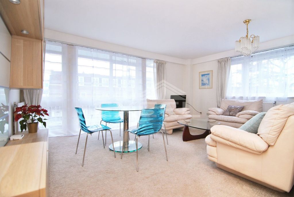 Property photo 3 of 8